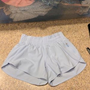 Lululemon hotty hot shorts size 4